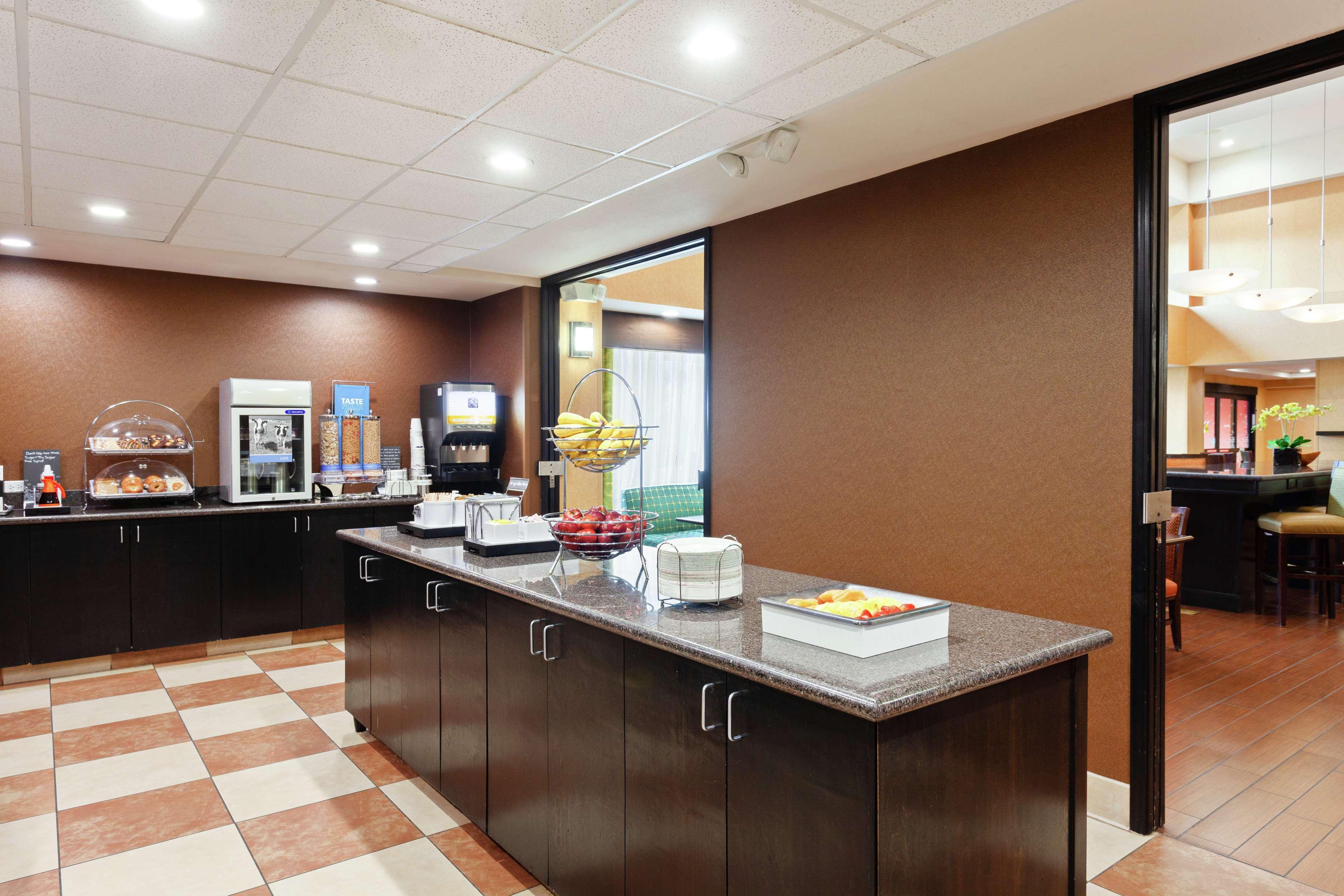 Hampton Inn & Suites Fresno - Northwest Herndon Eksteriør bilde