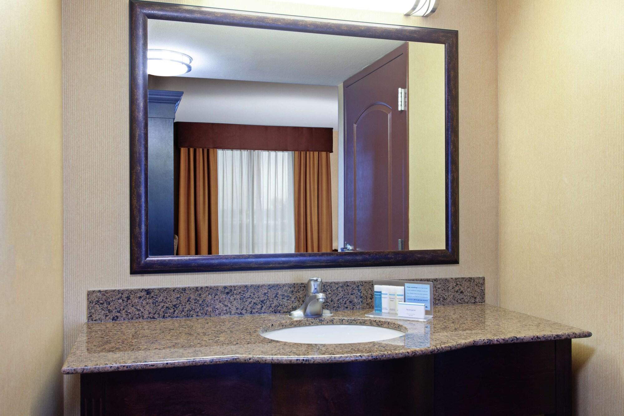 Hampton Inn & Suites Fresno - Northwest Herndon Eksteriør bilde